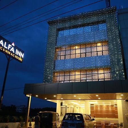 Alfa Inn Недумбасери Екстериор снимка