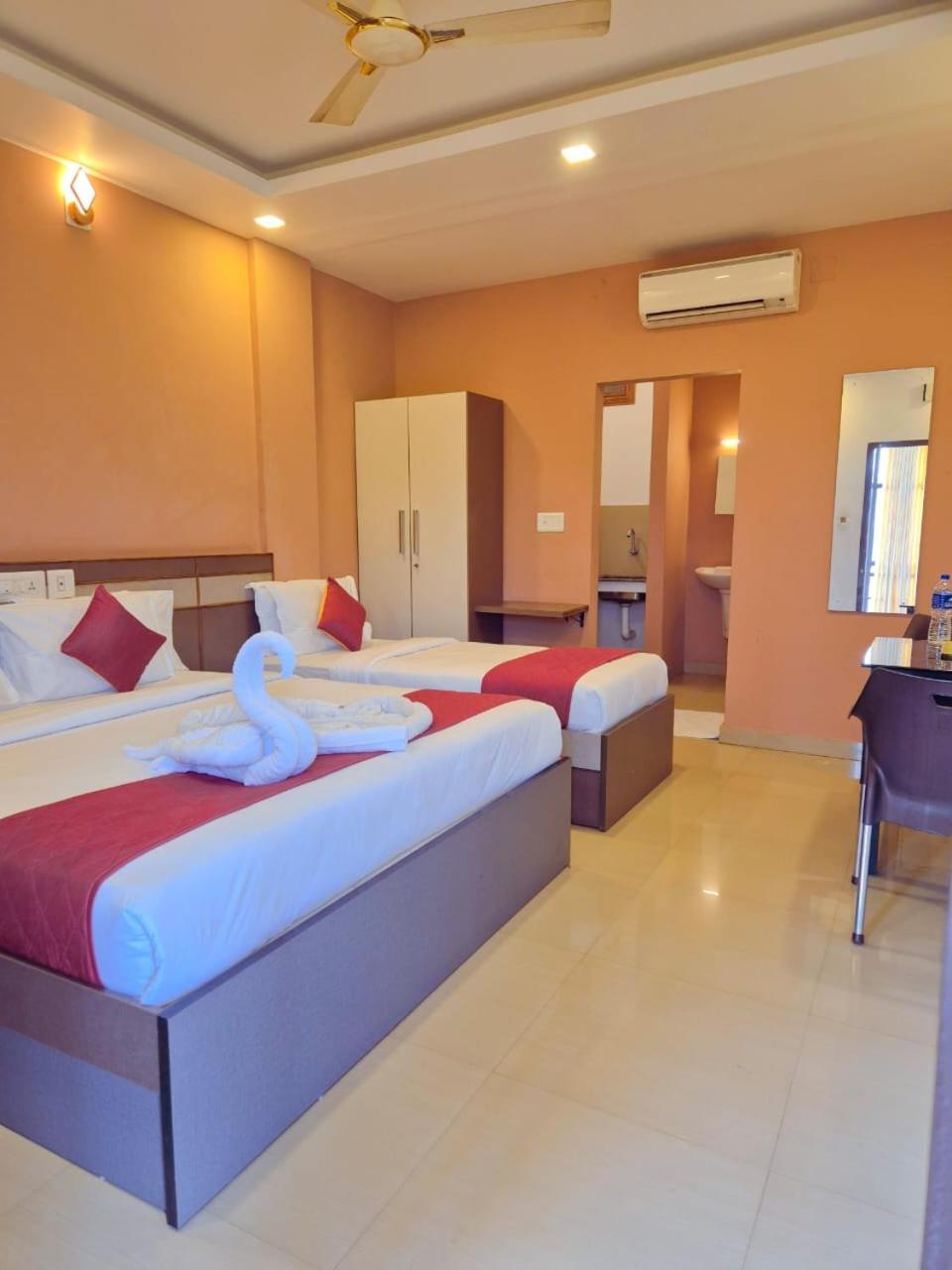 Alfa Inn Недумбасери Екстериор снимка