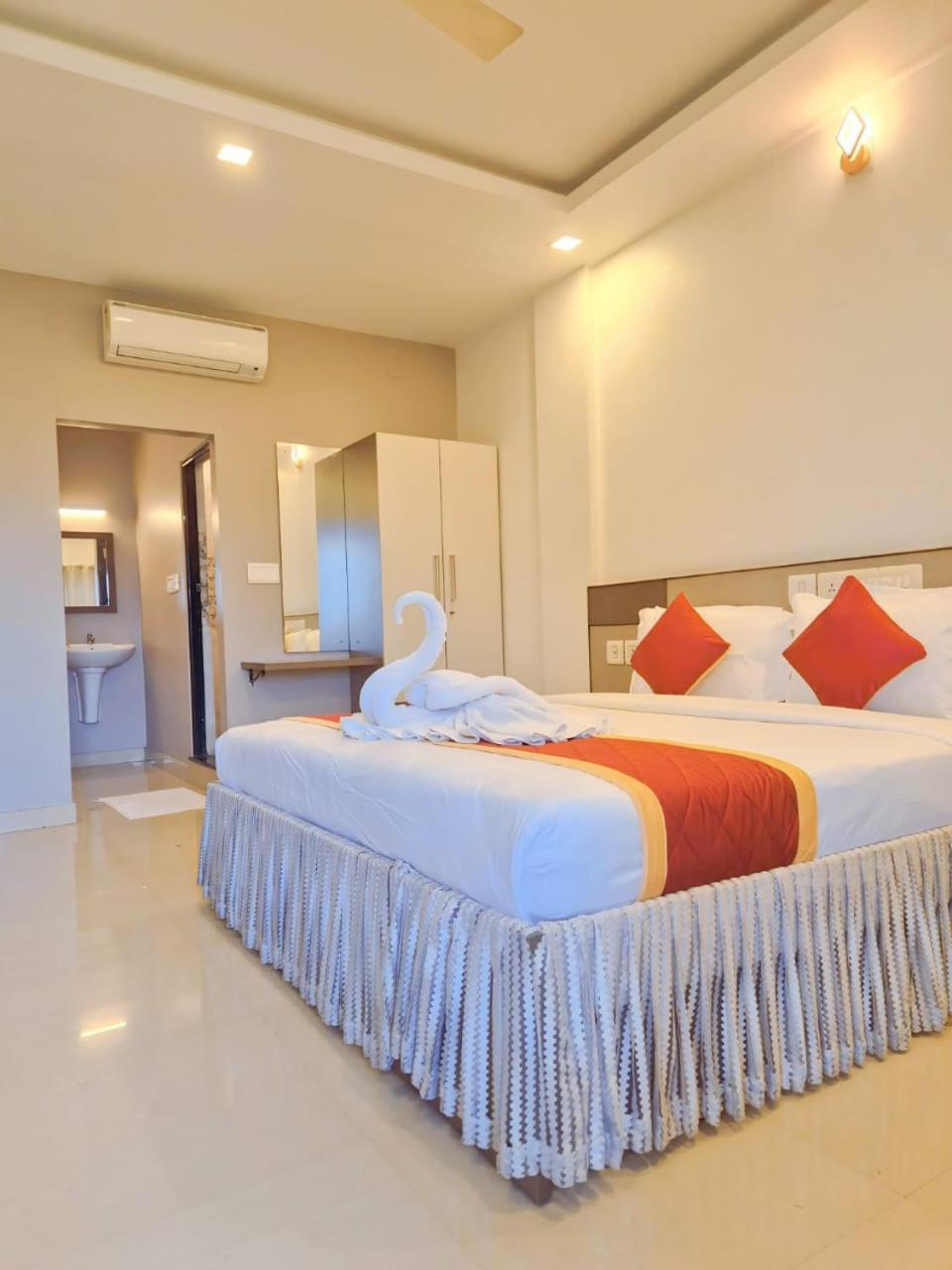 Alfa Inn Недумбасери Екстериор снимка