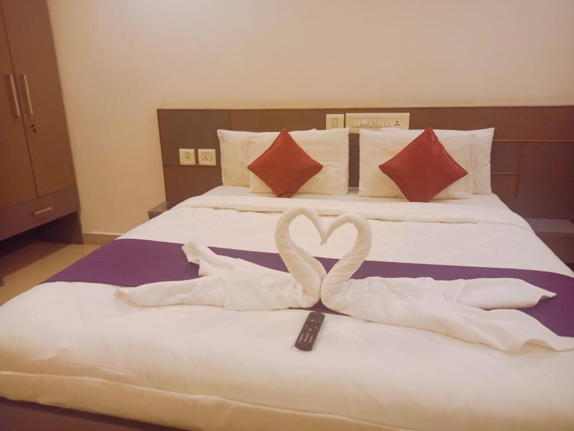 Alfa Inn Недумбасери Екстериор снимка